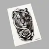 Pegatinas de tatuaje temporales para brazo de flores estilo oscuro en blanco y negro con diseños de mariposa, lobo, tigre, calavera y rosa, impermeables, de larga duración, pegatinas de tatuaje desechables