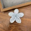 Pinza de Agarre Flor de Huevo Azul y Blanco Europea y Americana Pinza Tiburón Flor de Mármol Chispeante de Alta Calidad Pasador Tridimensional para la Parte Trasera de la Cabeza Accesorios para el Cabello