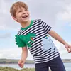 26 Nuevos Estilos de Verano de Camisetas de Manga Corta para Niños, Moda Europea y Americana Bordado de Dinosaurios Camisetas de Cuello Redondo para Niños, Suministro Transfronterizo de Ropa para Niños