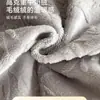 Juego de cuatro piezas de terciopelo de leche tallado para otoño e invierno, sábanas cálidas, funda de edredón y sábana bajera para el dormitorio principal, creando una experiencia de ropa de cama lujosa y sofisticada
