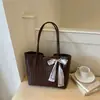 Elegante Bolso Tote para Viajes Diarios para Mujer, Nueva Tendencia Otoño Temprano 2026, Bolso de Hombro Exquisito, Bolso de Mano de Gran Capacidad