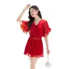 Traje de baño para mujer estilo nuevo 2026, Conjunto conservador de tres piezas, Sexy talla grande, Favorecedor para figuras ligeramente rellenas, Ceñidor de cintura, Cubre el cuerpo, Te hace lucir más delgada, Adecuado para aguas termales
