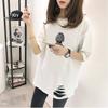 Camiseta de verano D140 de manga corta para mujer, nueva camiseta blanca holgada de manga corta con rotos de estilo coreano, camiseta de mujer de largo medio