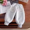 2026 Nuevo Estilo Pantalones Deportivos de Invierno para Niñas con Forro Polar, Dibujos Animados Bordados, Joggers para Bebés, Pantalones Largos Gruesos Casuales, Modernos