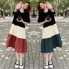 Vestido de verano nuevo de color liso con costuras de color de contraste para mujer estudiante, cuello redondo, manga corta, holgado, talla grande, falda de gran vuelo, falda para mujer embarazada