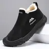 2026 Nuevos Zapatos de Hombre Invierno Zapatos de Algodón Cálidos Más Terciopelo Más Algodón Botines Slip-on Cómodos Botas de Nieve Versátiles Zapatos de Algodón