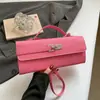 Bolso de Moda para Mujer con Hebilla de Cierre de Comercio Exterior, Bolso Cruzado Versátil y Elegante con un Toque de Alta Gama
