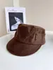 Fivela de Trabalho Europeia e Americana Chapéu de Equitação para Mulheres, Chapéu Newsboy Quente de Camurça para Outono e Inverno, Chapéu Newsboy Retro de Cor Sólida, Chapéu de Cavaleiro Moderno