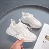Sapatos Femininos 2025 Primavera e Outono Novos Infantis Confortáveis Versáteis Tênis Pai para Crianças Médias e Grandes Menina Tênis com Fivela Rotativa