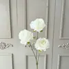 Flor Artificial Rosa Montaña Nevada de 3 Cabezas Rosa Pastoral Arreglo de Flores para Suelo de Boda Arreglo de Flores Guía de Camino Decoración de Hotel Arte Floral Flor de Seda