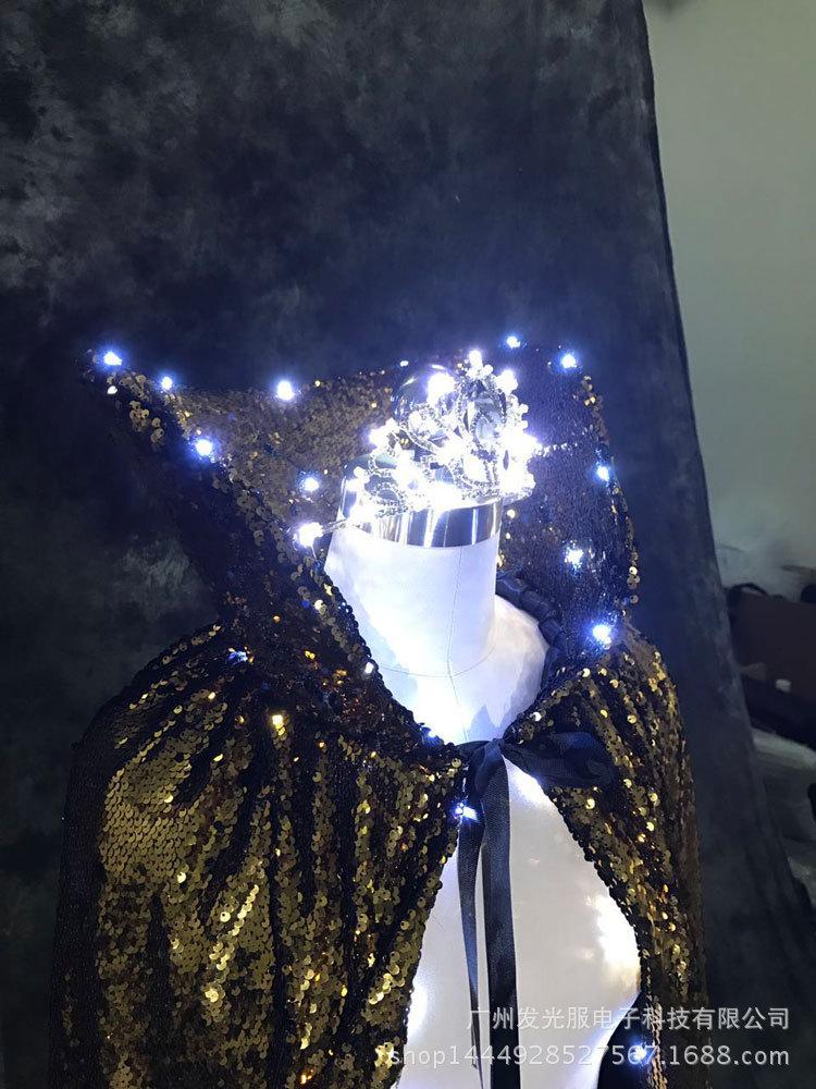 金色披风4