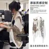 Bufanda artística vintage estilo old money con estampado de leopardo y tigre, bufanda de algodón y lino para mujer, bufanda transpirable de lino para primavera-otoño con protección solar