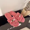Impresionantes pantuflas mullidas para mujer, perfectas para usar en exteriores, colección de otoño/invierno 2026, pantuflas planas de algodón de felpa estilo coreano de cuento de hadas