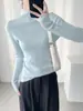 Foto Real de Camiseta Básica de Punto de Cuello Alto para Mujer, Nuevo Modelo 2026, Corte Ajustado, Sensación de Lujo, Ropa Interior de Imitación Premium