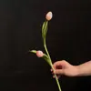 Flores Artificiales Pequeñas Tipo Tulipán Suaves al Tacto para Habitaciones Modelo de Banquetes de Hotel, Decoración Floral para el Hogar y Ramos de Flores Artificiales
