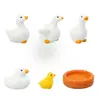 Paisagem em miniatura transfronteiriça apresentando uma adorável família de figuras de patos, perfeita para jardinagem, paisagismo, decorações DIY e como ornamentos em miniatura