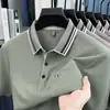 Nueva Camiseta de Manga Corta para Hombre de Verano con Bolsillos Reales, Estilo Papá, Camiseta de Manga Corta para Hombre de Punto Rayado para Negocios Casual
