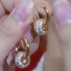 Super Flash Moda Requintado Anel de Bola de Diamante Brincos de Fivela de Orelha Temperamento Luz de Luxo Design Avançado Exclusivo Acessórios para Brincos All-match