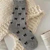 Calcetines de Lana Gruesos Cálidos Grises con Lazo Rayas Etiqueta de Huevo Calcetines sin Costuras de Media Pantorrilla para Otoño e Invierno