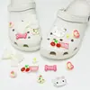 Charms para zapatos de estrella y mariposa, accesorios para zapatos perforados florales, resina de dibujos animados, accesorios decorativos DIY versátiles y lindos, desmontables
