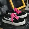 2026 Nuevos Zapatos para Hombre Ins Versátiles Zapatos de Pan Parcheados Transpirables Estudiante Joven Zapatos de Lona Tenis Casuales