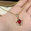 Lujo Ligero de Alta Gama Caballero Jedi Color Rubí Cultivado Colgante Huevo de Paloma Flamenco Corindón Rojo Collar para Mujer
