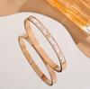 Nuevo Pulsera de Concha de Mariposa Blanca de Tres Diamantes Acero de Titanio Oro Rosa Simple Versátil Moda Accesorios Europeos y Americanos Pulsera para Mujer