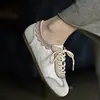 Zapatos de Entrenamiento Versátiles Alemanes Blancos Vintage Redondos con Cordones para Mujer, Zapatos Blancos Casuales Cómodos, Zapatos de Mujer de Suela Plana