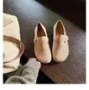 Versão em Couro~Mesmo Estilo da Mãe Uva Sapatos Slip-On de Couro Genuíno com Tira no Calcanhar e Solado Grosso, Sapatos Casuais Preguiçosos Birkenstock, Modernos