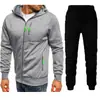 Nuevo traje deportivo para hombre estilo europeo y americano, conjunto de dos piezas con chaqueta con cremallera, traje clásico con capucha para correr al aire libre