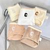Venta al por mayor Estilo Femenino Algodón para Bebé Ropa Interior para Mujer Bordado con Letra C Cómodo y Transpirable Sin Entrepierna Algodón Antibacteriano 5A Triángulo