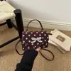 Bolso de Mano Casual Chic de Lunares Verano 2026 Nuevo de Moda Tendencia Bolso de Hombro Único Bolso Cruzado Pequeño Cuadrado para Mujer