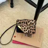 Bolso de hombro de mujer estilo coreano de nicho con cordón de gran capacidad, nuevo y elegante para la primavera de 2026, plisado, moda simple