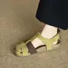 Sandalias Romanas para Mujer Lindas y Únicas con Diseño Tejido y Detalles Calados, Perfectas para Usar al Aire Libre ~ Versión de Piel Súper Suave con Sandalias de Vacaciones