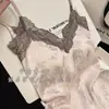 Conjunto de Pijama Estampado de Seda Helada Directo de Fábrica para Mujer con Almohadillas en el Pecho, Camisola Sexy sin Espalda con Encaje y Pantalones Cortos Conjunto de Ropa para el Hogar