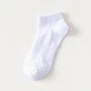 Calcetines náuticos de malla nuevos de primavera y verano para hombre, calcetines versátiles de color sólido, calcetines bajos transpirables de cintura para hombre, calcetines de algodón al por mayor