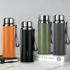Diretamente do Fabricante, Copo Térmico de Aço Inoxidável de Grande Capacidade com Alça de Transporte, Garrafa de Água Portátil para Presente de Negócios com Infusor de Chá