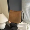 Bolso de ante de un solo hombro con estampado de leopardo, moderno y exquisito, nuevo estilo otoño 2026, bolso cruzado tipo cubo único para mujer