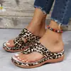 Verano 2025 Estilo Europeo y Americano Tanga Casual Talla Grande para Mujer Ropa Cruzada Sandalias de Playa y Chanclas de Cuña y Suela Plana para Mujer Ahora