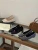 Novos Sapatos Quentes Camélia 2025 com Aumento Interno e Forro de Pelo