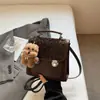 Mini Mochila Feminina para o Dia a Dia Bolsa Transversal 2025 Nova Prata Casual Pequena Mochila Textura Versátil Estudante Bolsa Escolar
