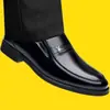 Promoção Especial Sapatos Masculinos Outono Sapato Social Masculino Sapatos de Couro Masculinos Sapatos Masculinos Versáteis Sapatos Casuais de Couro da Moda Sapatos para Homens de Meia-idade e Idosos Sapatos de Pai