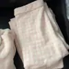 Venda Direta da Fábrica Pijama de Veludo Espesso Coral para Mulheres Outono e Inverno Novo Conjunto Fofo de Duas Peças