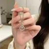 Colar de Moda Cravejado com Diamantes para Mulheres, Luxo Leve, Pingente de Cobre Tendência, Versátil, Estiloso, Design de Nicho, Corrente para Clavícula Atacado