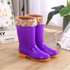 Zapatos de Agua Cálidos de Cuatro Estaciones Caña Media Antideslizantes Zapatos de Lluvia Estilo Coreano Botas de Lluvia para Mujer Impermeables Zapatos para Lavado de Autos Moda Zapatos de Trabajo para Cocina