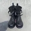 Botines de vaquero cortos con hebilla vintage texturizada en piel y tacón grueso, botas de montar para mujer con punta redonda que estilizan