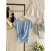 Tricô Simples de Gola Redonda com Design de Botão Cruzado, Estilo Verão 2026, Elegante Justo ao Corpo, Efeito Emagrecedor, Mangas Leves