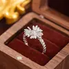 Anillo Cruzado de Moda Europea y Americana Nuevo de Lujo Ligero de Cobre con Circonita para Mujer, Joyería de Gama Alta Versátil de Nicho Ajustable al por Mayor