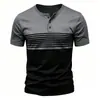 Camisa Henley de Verano para Hombre Moda Estampado de Rayas con Letras Botones Arriba Casual Holgada Cuello Henley Manga Corta Camiseta