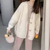 Cardigã de tricô estilo coreano preguiçoso com fecho de chifre para mulheres outono e inverno Novo design versátil suéter solto casaco liso